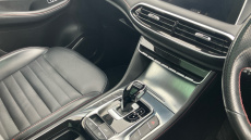 MG Hs 1.5 T-GDI PHEV Exclusive 5dr Auto Hatchback